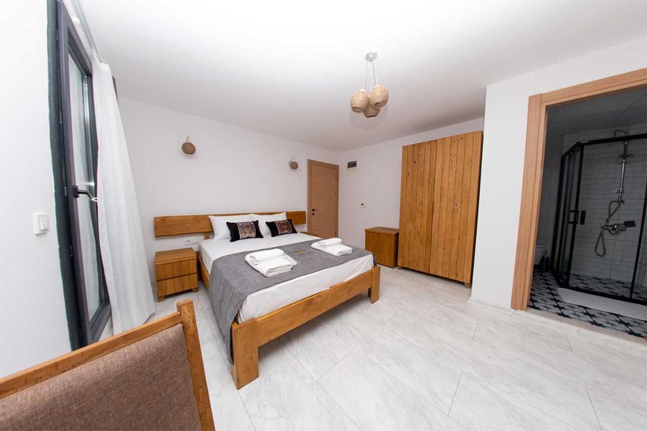 Foca Kybele Hotel İzmir